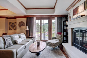 Ritz Carlton Residence Spacious with Valley Views